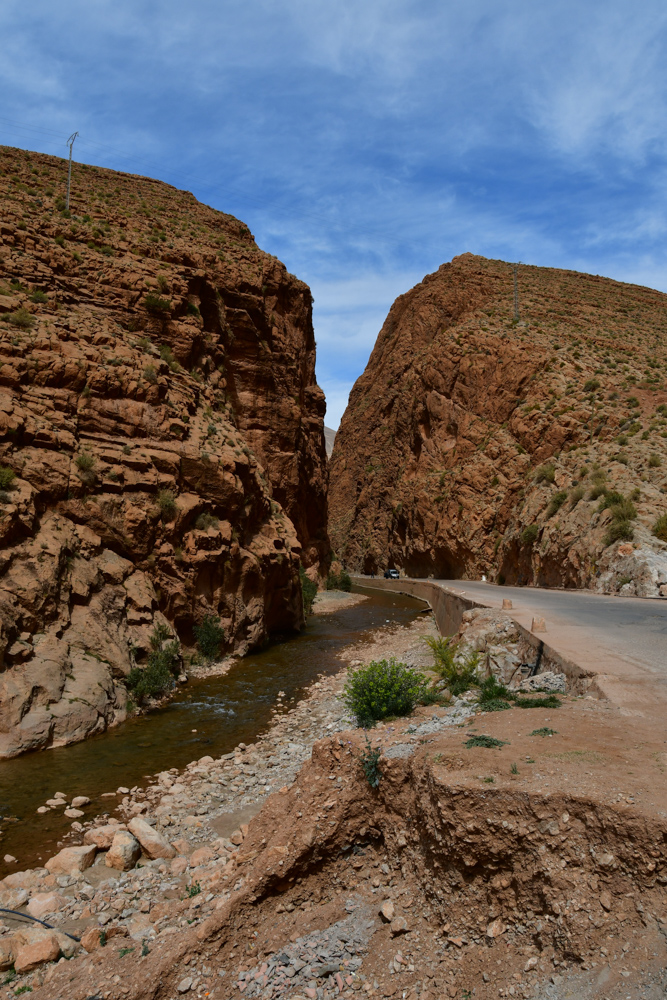 Dades Schlucht Strasse Auto Felsen