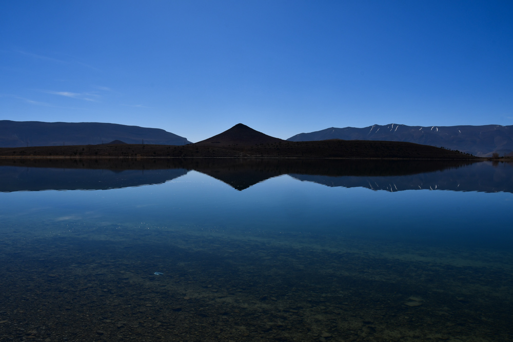 Lac de Tislit Spiegelbild Berg