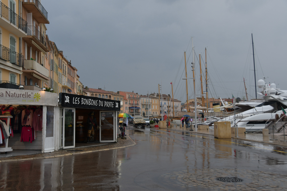 St.Tropez Regen Hafen